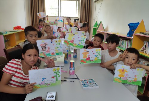 【民政部三区项目】“七彩童年”绘画成长小组丨收获的乐趣