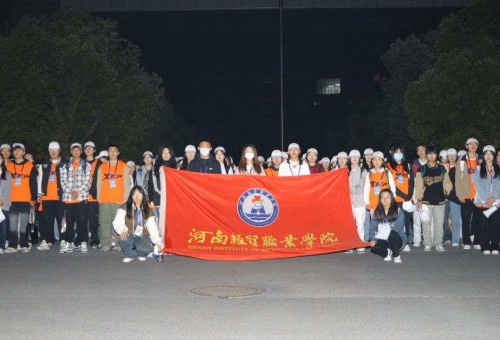 志愿郑州·黄河马拉松，经贸学子在行动