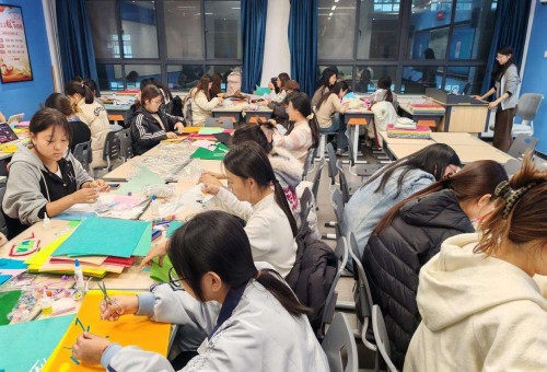 ���ѧԺ��չ������ů�ģ����δ������������ֹ�֯��ϣ������������ů����