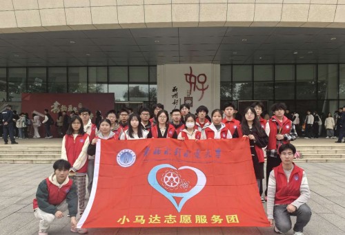 ־Ըʼ���ģ����������:С���������ڷ����������ഺ���