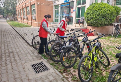 �淶ͣ������ �ػ�У԰���ࡪ���ķ�ѧԺ���ְ�����־Ը�߷���ӿ�չ�淶ͣ���