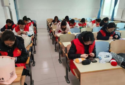 ָ��֯ů�⣬���������顪���ķ�ѧԺ���ְ�����־Ը�߷���Ӿٰ칳֯�